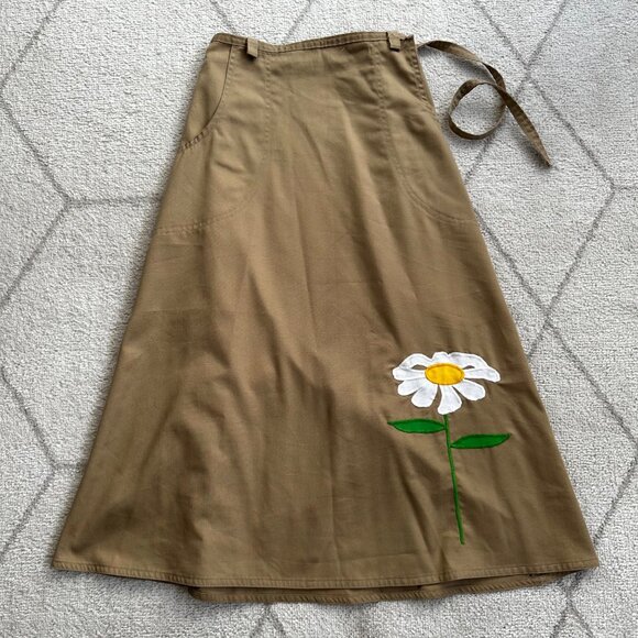 Vintage 60s/70s John Gate Wrap Tan Skirt with Daisy Flower Embroidery Applique - Picture 2 of 12